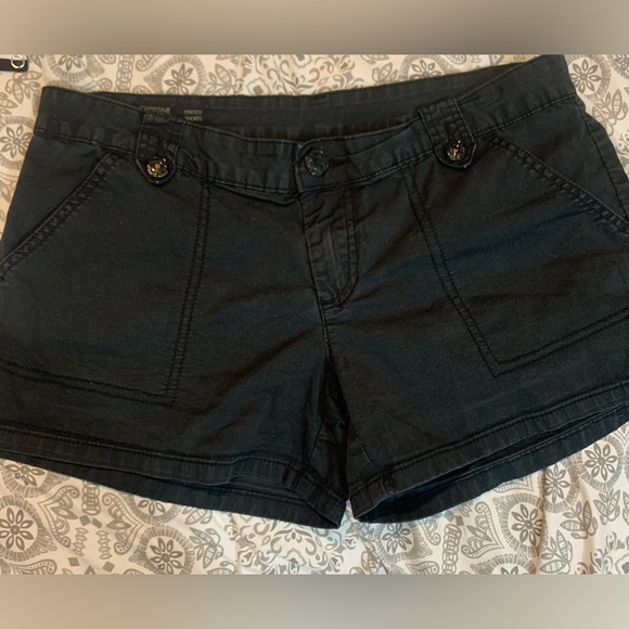 Ladies shorts - Picture 1 of 5